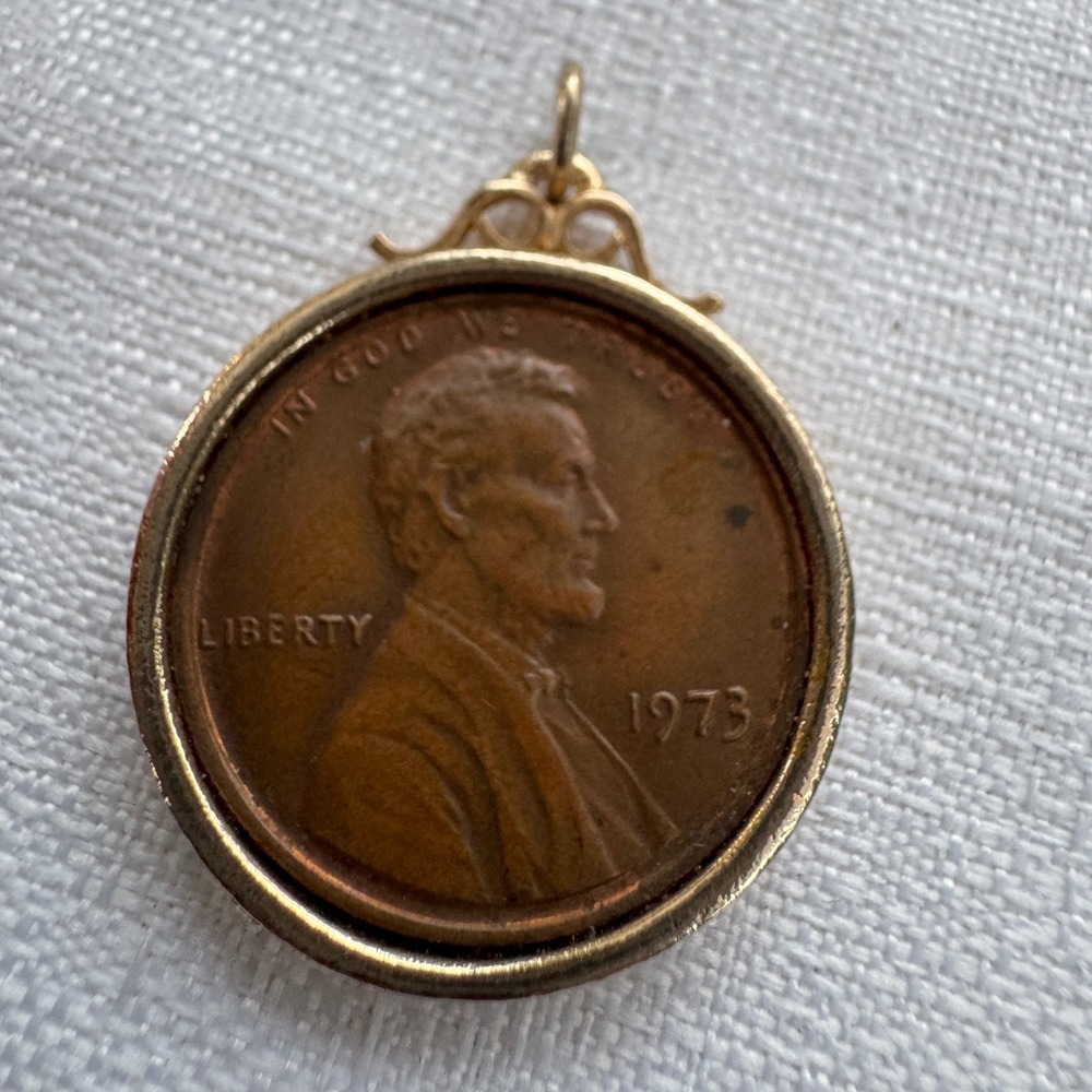 Vintage 1973 Lincoln Penny Coin Pendant Birth Year anniversary Bezel Charm Lucky